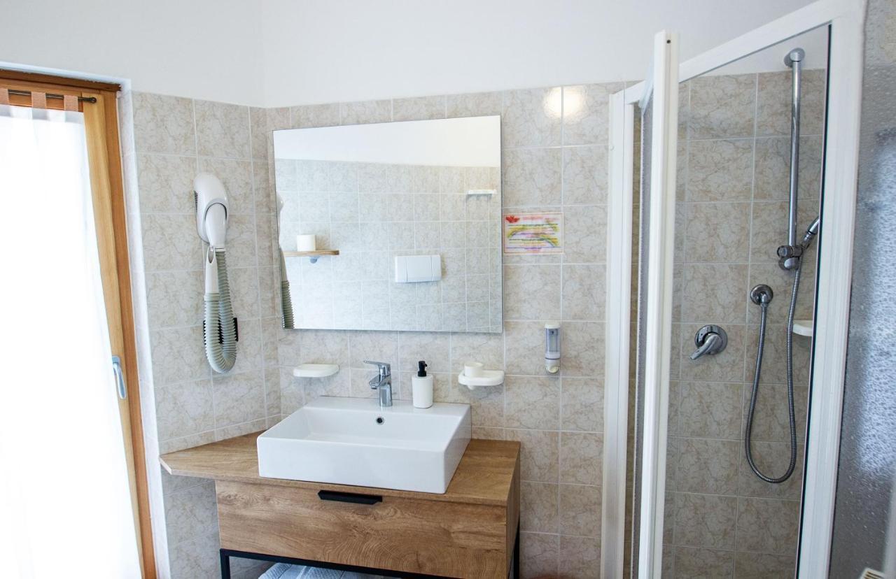 Residence Hotel Santa Maria Piscina E Wellness 페이오 폰티 외부 사진